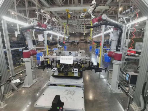 走進長安汽車 科技紅與珍珠白點亮 黑燈工廠